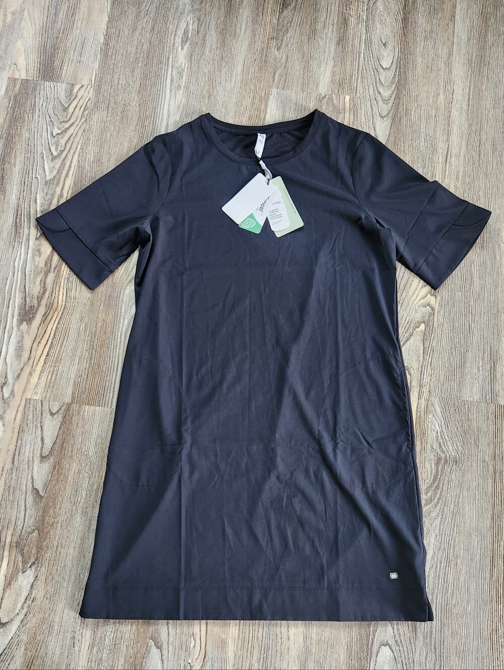 Fig Trailhead Arkley T Shirt Dress UPF 50 Black Recycled Modal Womens M Stretch